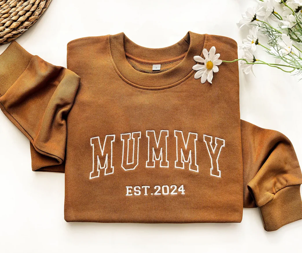 Custom Mama Embroidered Sweatshirt,Custom Mama Crewneck With Kids Names, Heart On Sleeve, Gift For New Mom, Mother's Day Gift