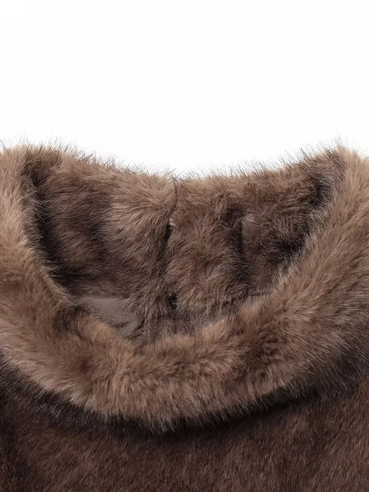 النمط الأوروبي والأمريكي الخريف أزياء المرأة الجديدة عارضة مزاجه بسيط تأثير الفراء الاصطناعي بلا أكمام مع مقبس الحزام