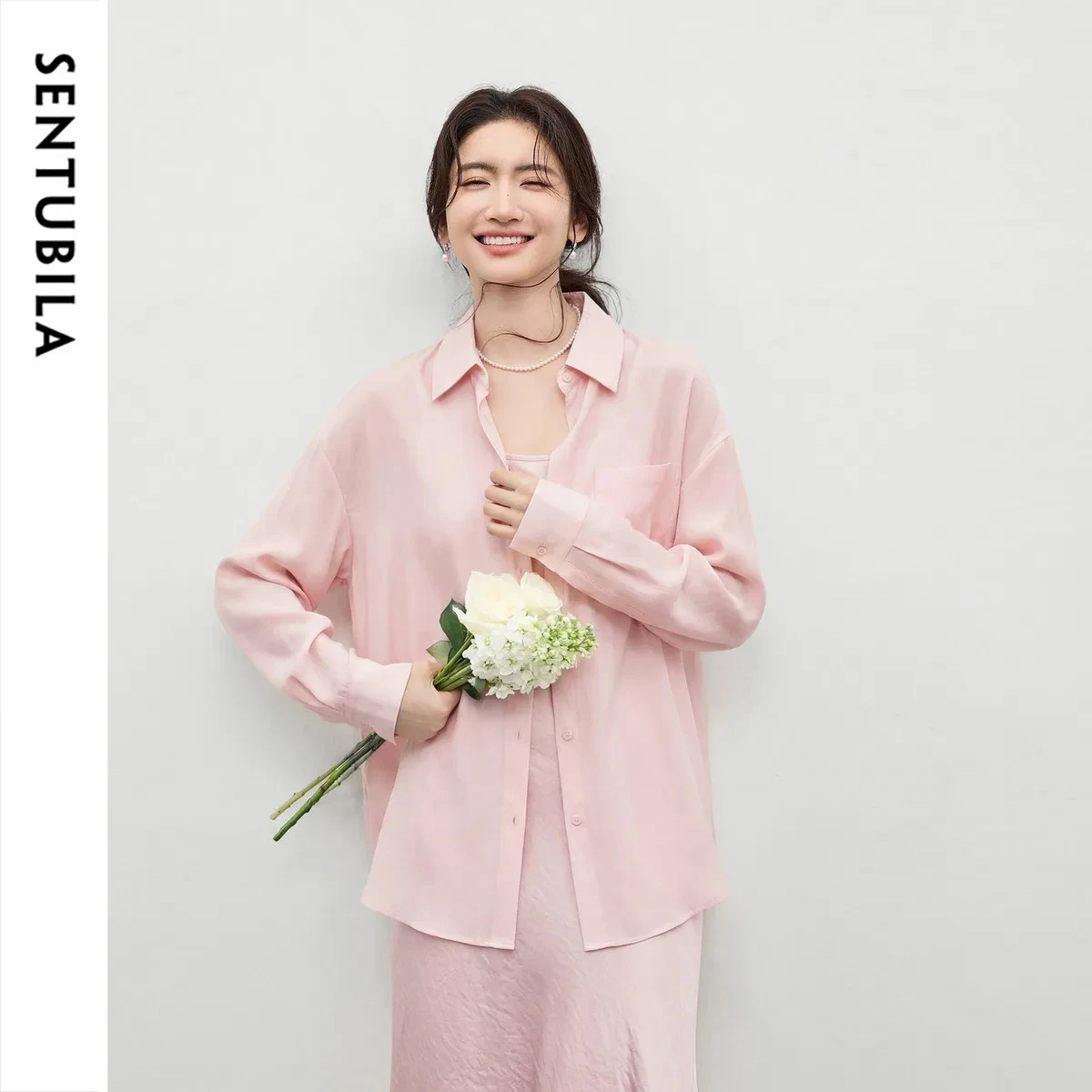 

SENTUBILA Women Pink Shirt Long Sleeve Curved Hem Loose commute Button-Down Blouse 2026 Autumn New 161CL6480X