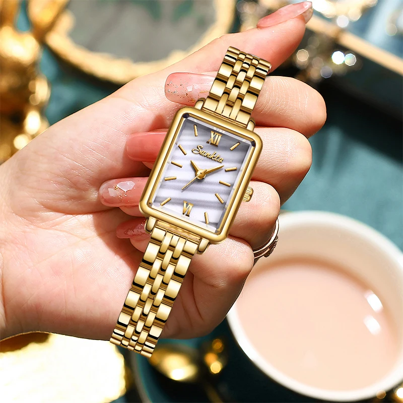 新しいファッション Sunkta エレガントなクォーツ女性の腕時計高級カジュアル防水ブレスレットレディース時計女性のためのランダムなギフトボックス