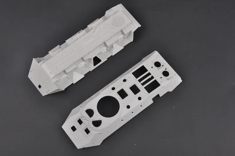 Trumpeter 01591 1/35 Russo BTR70 APC Versione tardiva Veicolo blindato Militare Da Collezione In Plastica Modello di Montaggio Giocattolo Kit di Costruzione
