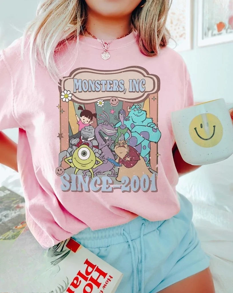 

25 летних новых рубашек в стиле ретро Monster Inc. Рубашка Monster Inc Est 2001, рубашка Университета монстров, рубашка для путешествий на подкладке, групповая рубашка большого размера