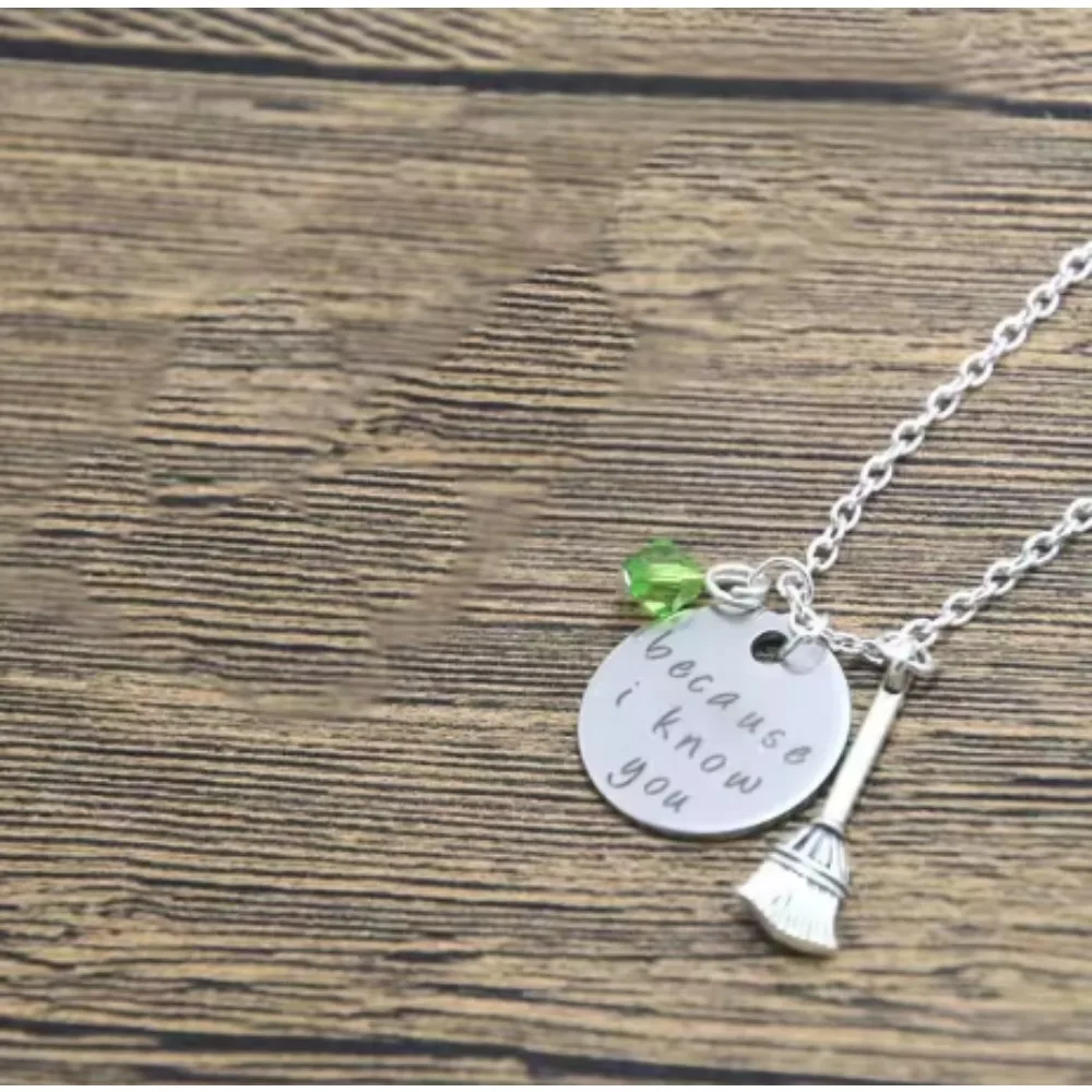 1Pair/Set Wicked The Musical Inspired Elphaba and Galinda “because I Know You” Friendship Necklaces Jewelry Gift for Girls Women