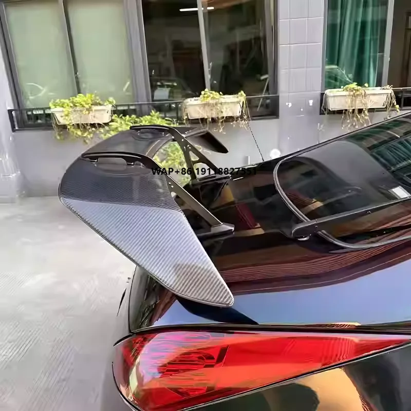 

For 350Z Modified STI Version with Real Carbon Fiber High-footed Large Rear Wing Exterior Parts and Sporty Fixed Wing