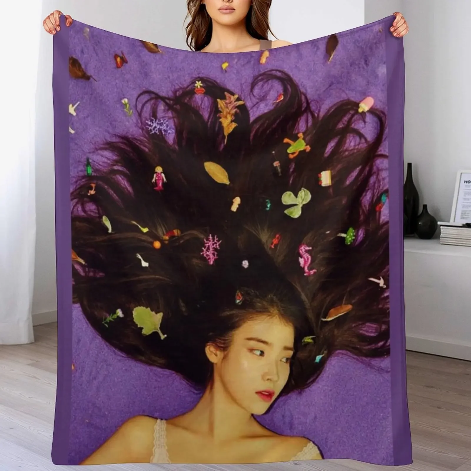 Iu Hair Art Throw B… - image