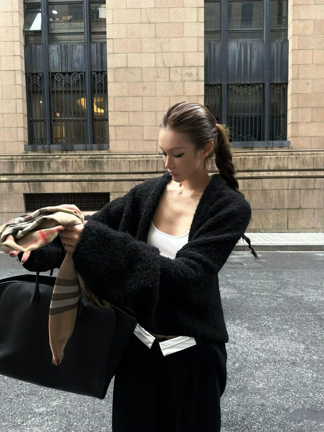 

Мужские пуловеры с меховым воротником Blancos: модный полосатый линейный узор, трендовый, стильный, современный, простой, лаконичный, базовый, незаменимый.