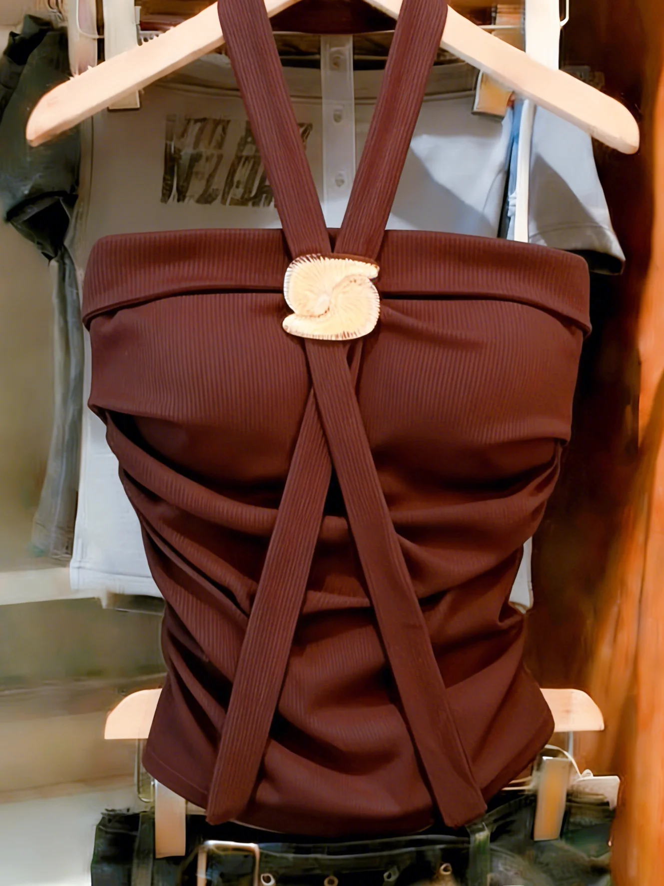 

Pure Desire Spicy Girl Metal Buckle Halter Neck Strap Vest Women Summer New Style with Chest Pad Slim Fit Asymmetrical Top
