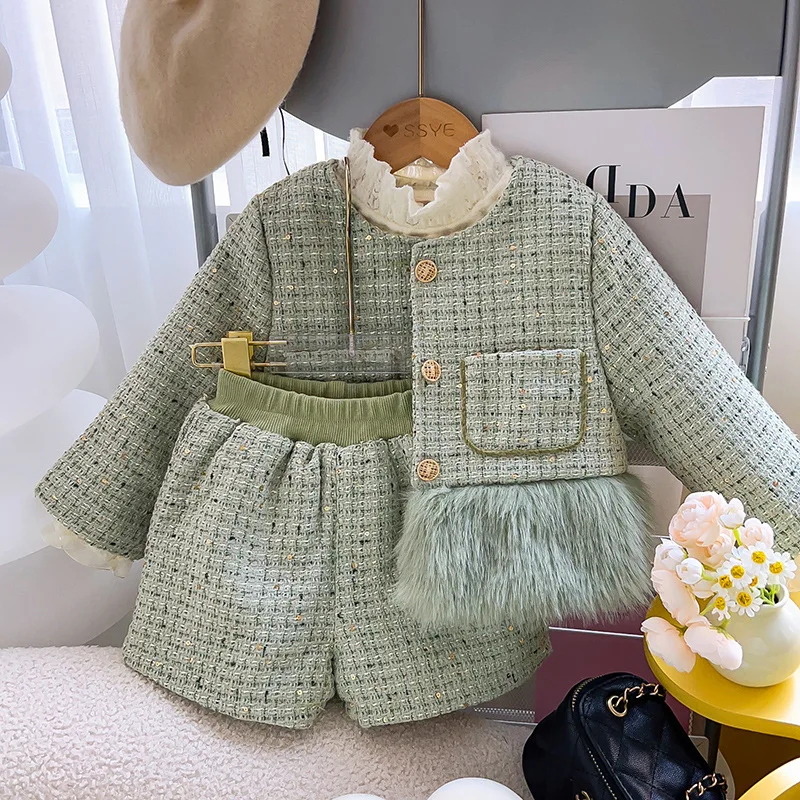 Korean Version of The Girl's Small Fragrance Suit Winter New Plus Fluffy Stitching Coat + Shorts Two-piece Set  Girls Clothes