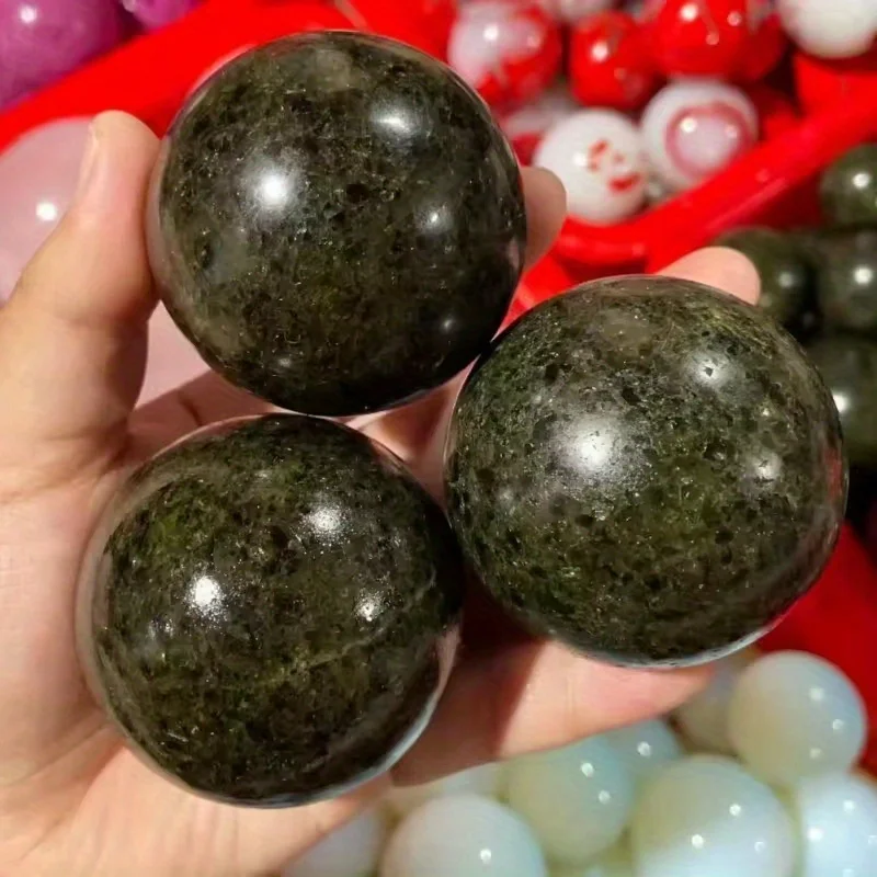Esfera de Peridoto Natural, una Bola de Cristal de Olivino, Perfectamente Pulida para Decoración del Hogar, Regalos Navideños