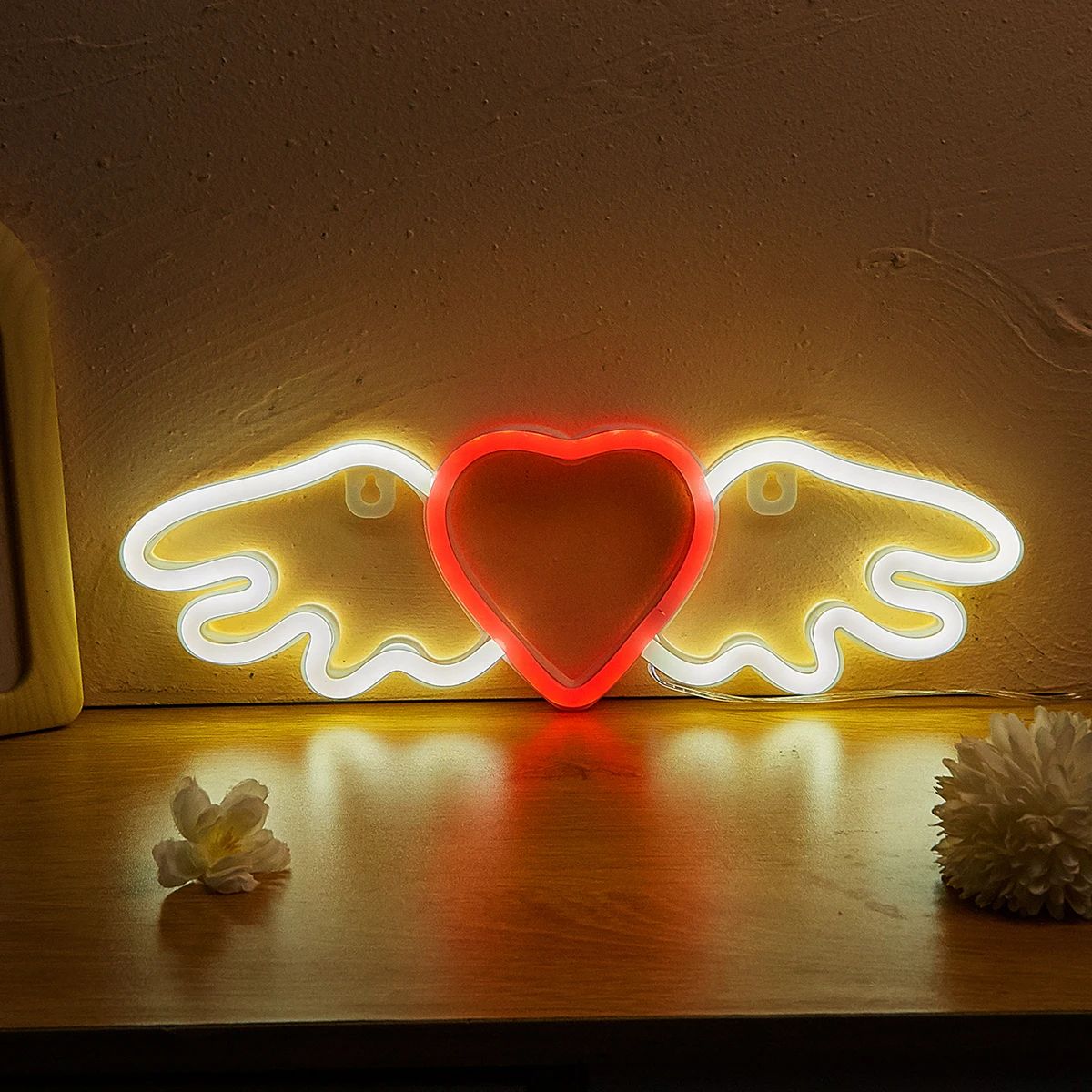 Chi-buy-señal de neón LED Flying Heart, alimentación por USB o batería, fuente de alimentación, letreros de neón, luz nocturna para dormitorio,