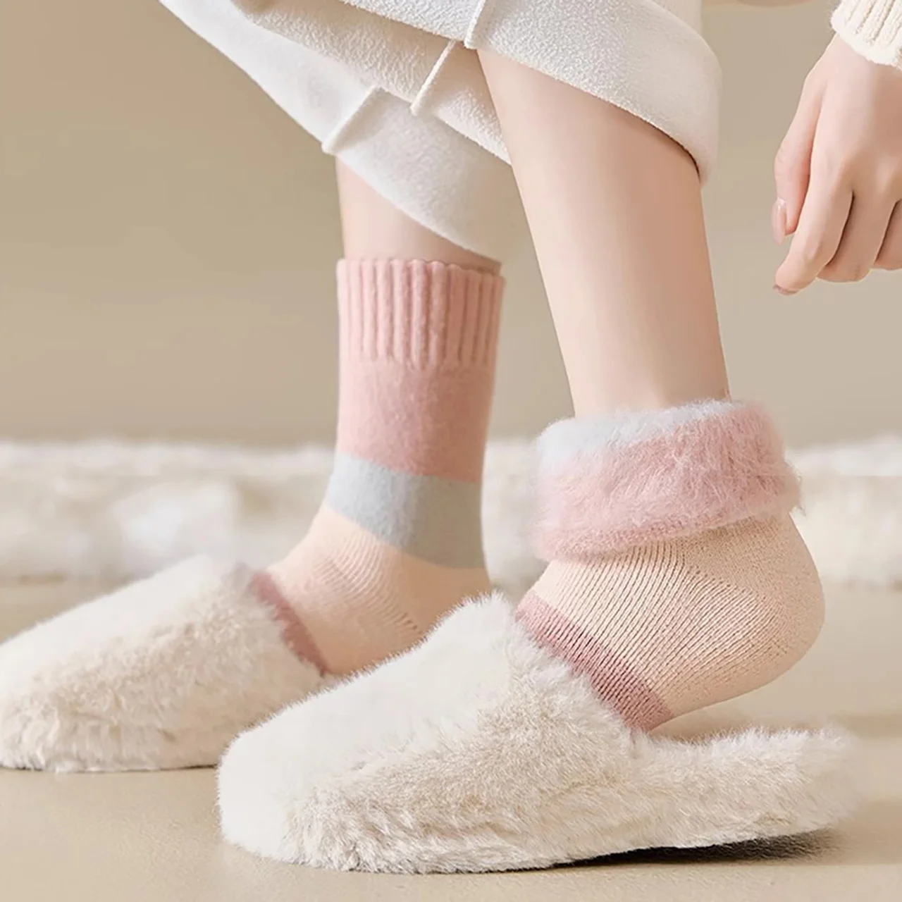Winter Thicken Fleece-lined Plush Socks for Women Terry Long Sock Cold-resistant Warm Mid-calf Socks Pink Girl Thermal Footwear