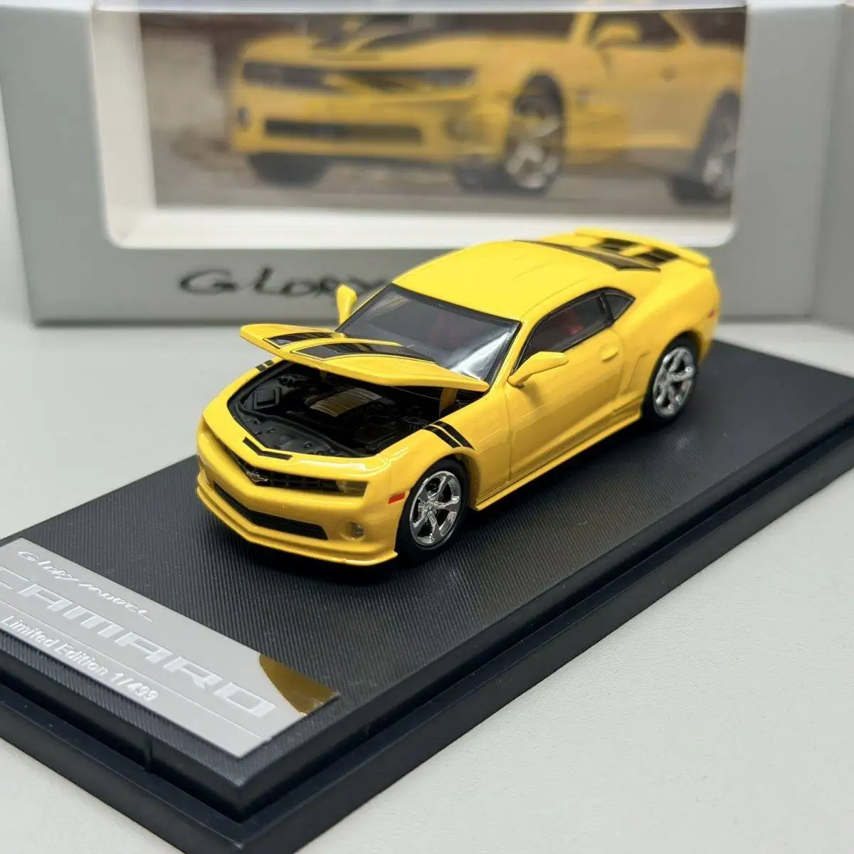 

Модель Glory 1:64 Camaro, литая под давлением, миниатюрная масштабная модель автомобиля для детей