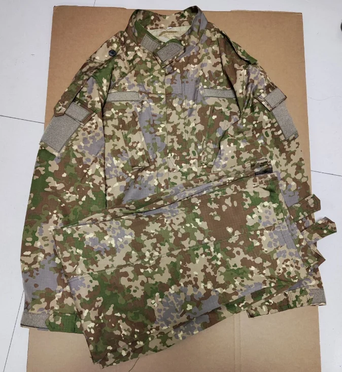 

Немецкий Flecktarn Multitarn Camoufalge Unfiorm All Terrain ACU Cut включает куртку и брюки