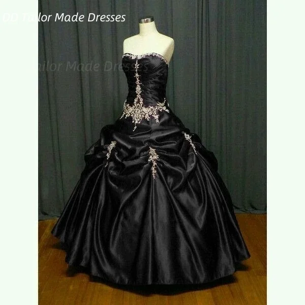 Gaun Prom Burgundy Ruched Gaun Pesta Panjang Tanpa Tali Gaun Malam Satin Korset Applique Renda Pakaian Pesta Pernikahan Disesuaikan