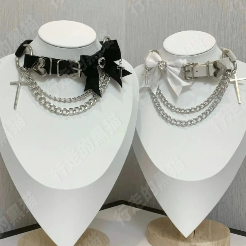 

Original Gothic Cross Leather Necklace Y2k Bow Rhinestone Punk Chain Pendant Wind Subcultural Circle Batch Customized Necklace