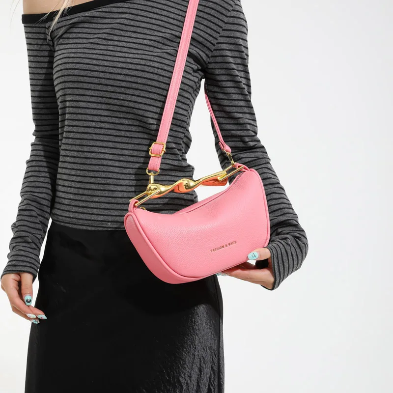 

Elegant Women Leather Luxury Fashion Shoulder Bag Classic Designer Tote Handbag For Daily Urban Looks