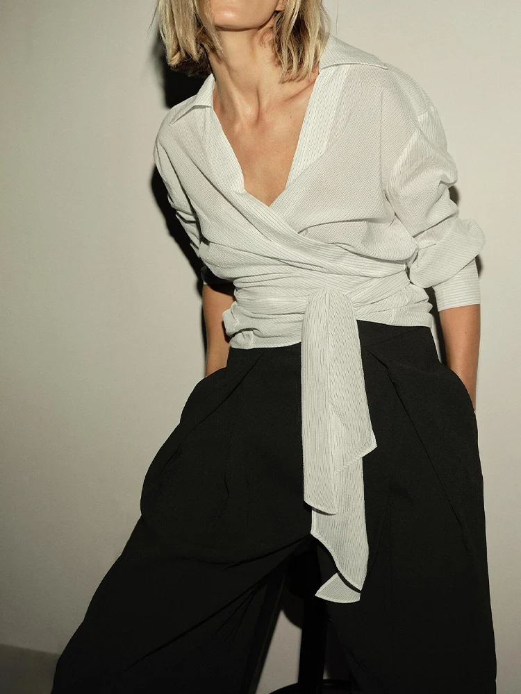 

Европейский и американский стиль, осенняя новая модная повседневная женская дизайнерская двубортная рубашка в полоску с v-образным вырезом и длинными рукавами