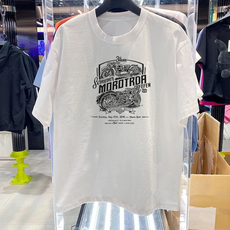 2025-verao-nova-tendencia-retro-motocicleta-impressa-camiseta-de-algodao-solto-e-casual-de-manga-curta-topo-masculino-e-feminino
