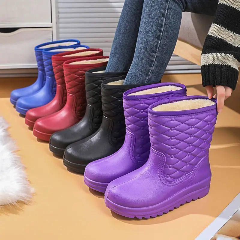 

Women's plush snow boots woman fur mid-calf loose boots female slip on platform thick wool lined shoes for outdoor rainy day