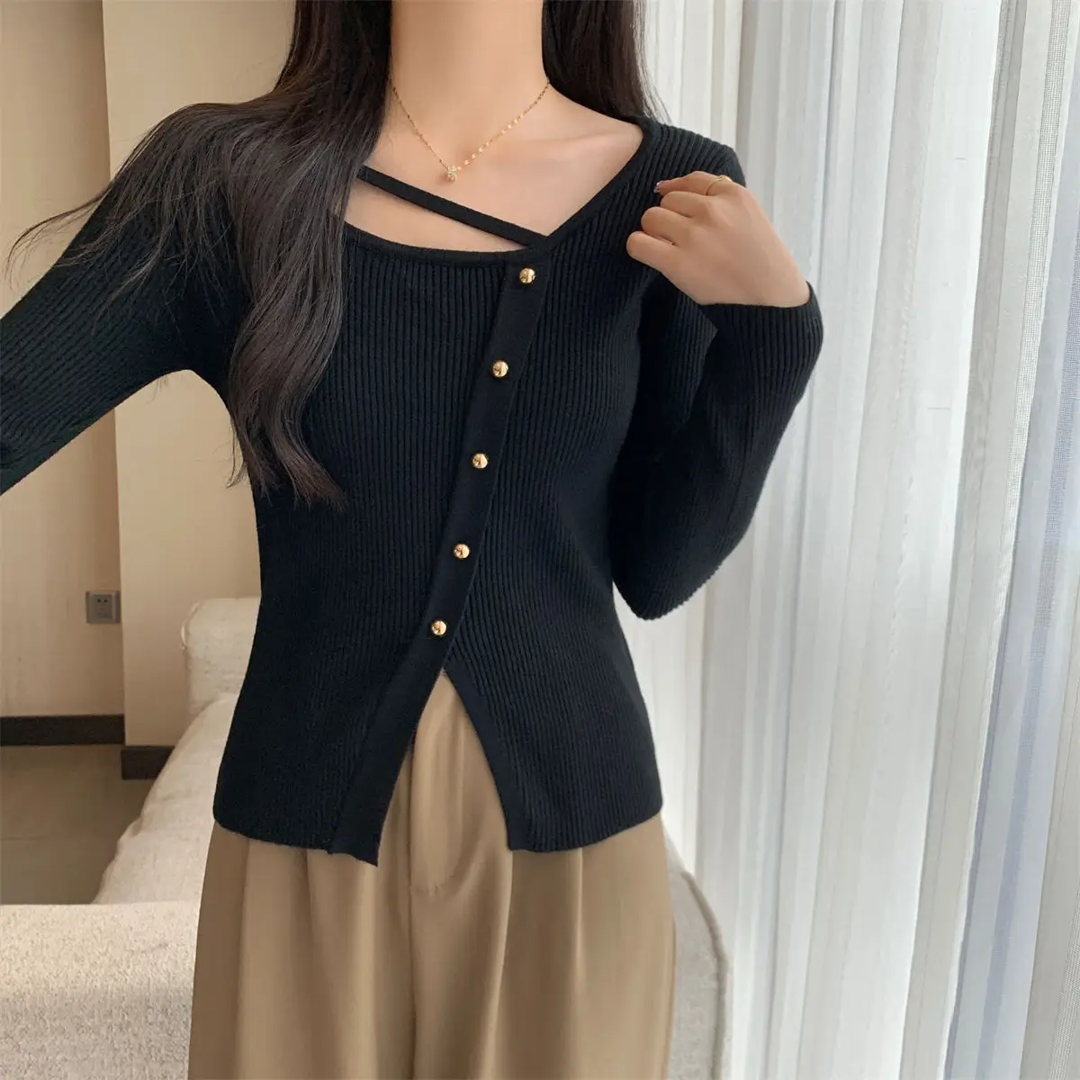 Women Clothes Fashion Button Solid Color O-neck Knitting Femme SpringAutumn  All-match Slim Long Sleeve Pullovers Bottoming Shir