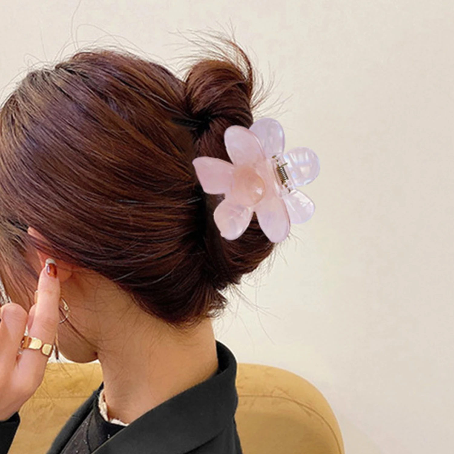 Korea Fashion New 7*6cm Hair Claw Clip Accessories For Women Girl  Shining Shape Flower Hair Clip Sweet Hairpins