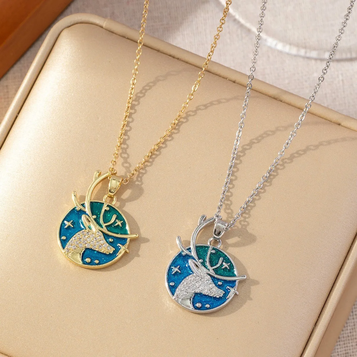 

Starry Deer Pendant Hip-Hop Necklace Diamond-Encrusted Colorful Enamel "Oil-Drop" Irregular Gemstone Animal Style