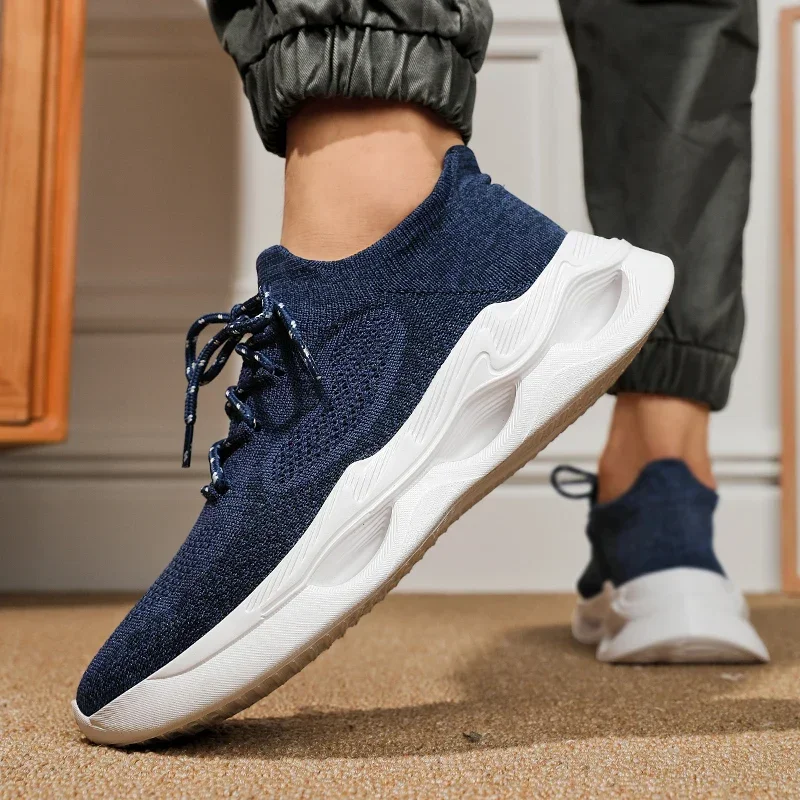 

Новые весенне-летние легкие уличные кроссовки на плоской подошве для мужчин, повседневная спортивная обувь с цветным галстуком с круглым носком