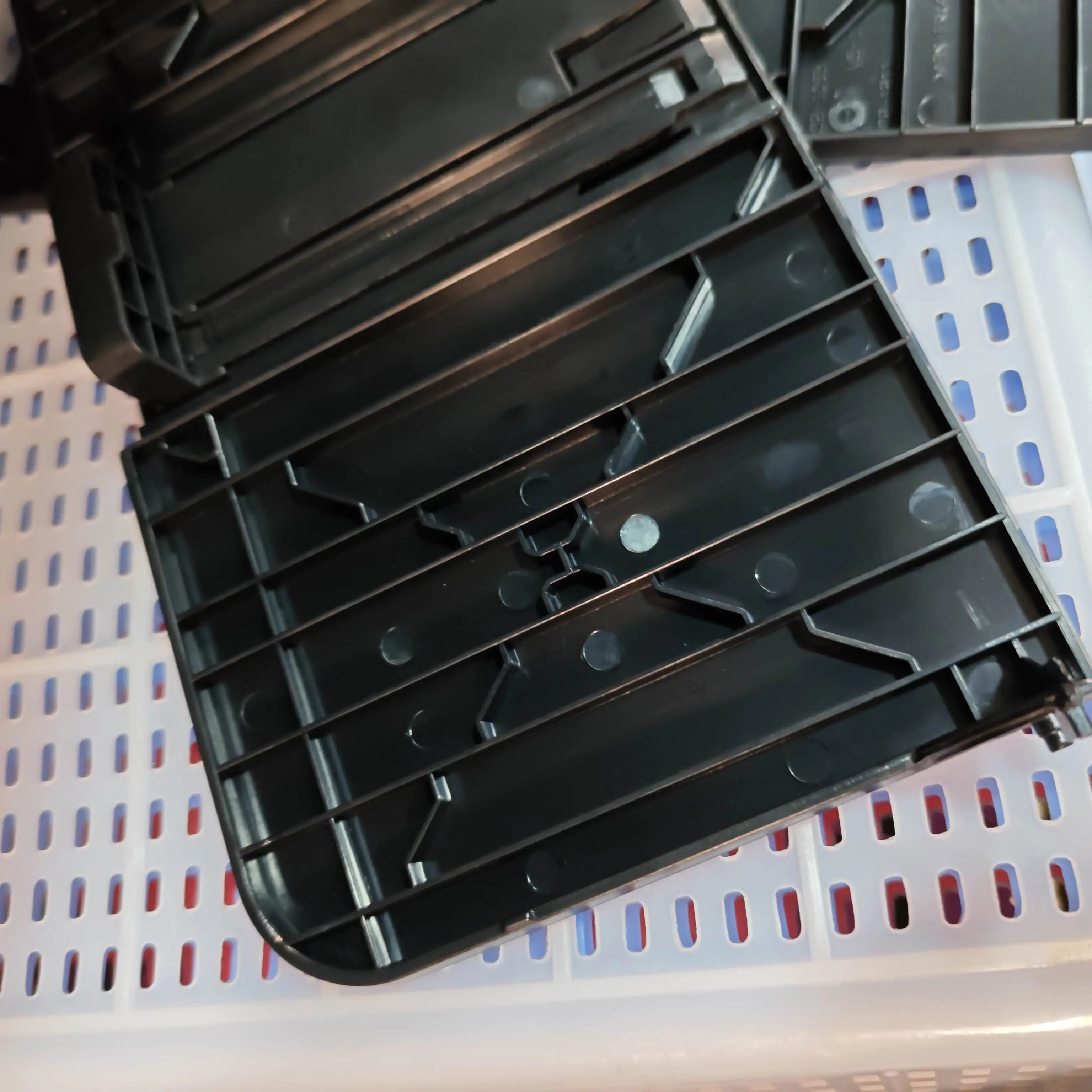 

10PCS RC2-1234 RC2-1211 PAPER DELIVERY TRAY ASSEMBLY for HP P1005 P1006 P1007 P1008 P1102 P1102w P1106 P1108 1102W