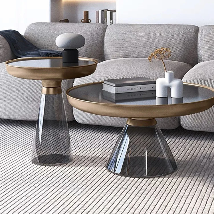 طاولة قهوة زجاجية كهرمانية خفيفة فاخرة وحديثة وطاولة مستديرة فنية راقية على طراز مصمم