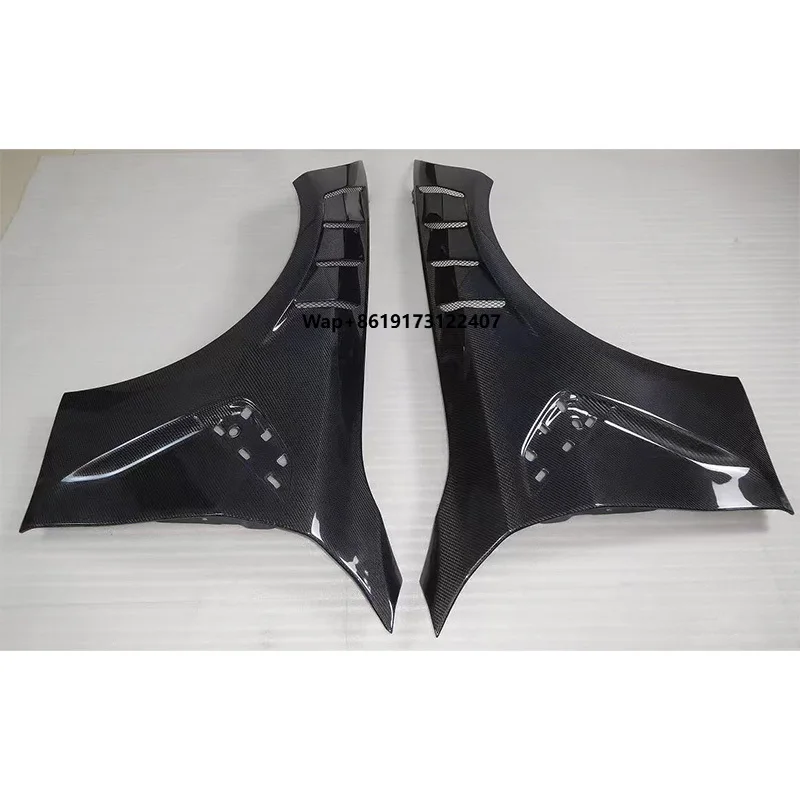 

Вентилируемые передние крылья из карбона для M4 G82 2021-2026