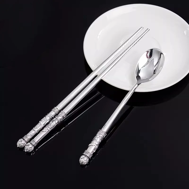 99.9% pure silver chopsticks and spoons set, Chinese style retro carved home gift, high-end tableware, silver chopsticks