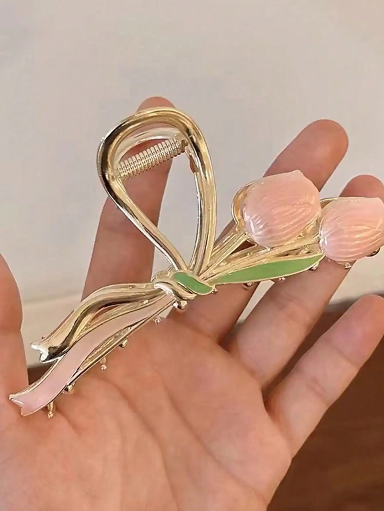 Aksesori rambut Tulip manis wanita, aksesori rambut pesta cakar untuk perempuan 1 buah