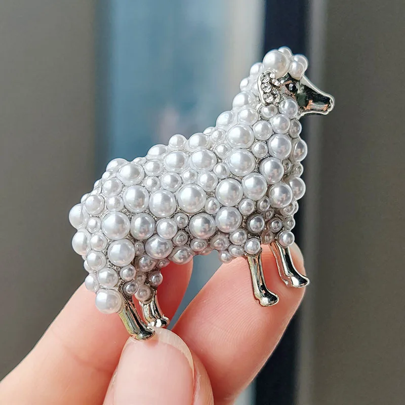 Women Men Classic Sheep Exquisite Brooch Badges Fashioni Elegant Lady Creative Animal Pin Buckles image 2