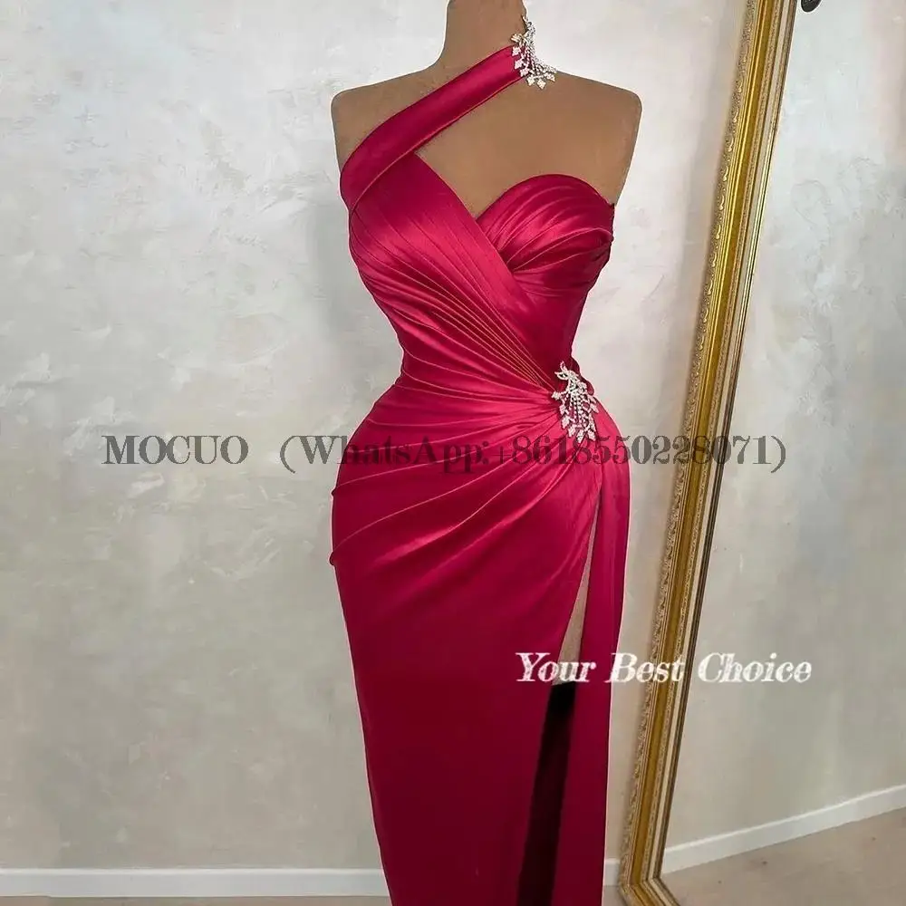 

Red Evening Dresses Halter Pleated Dubai Mermaid Satin Celebrity Gowns Side Slit Beadings Arabia Ruched Party Dress 2022