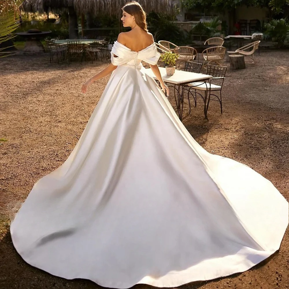 Charming Ball Gown Wedding Dress Off The Shoulder V Neck Beading Back Zipper Buttons Satin Bridal Wedding Gowns New Arrival