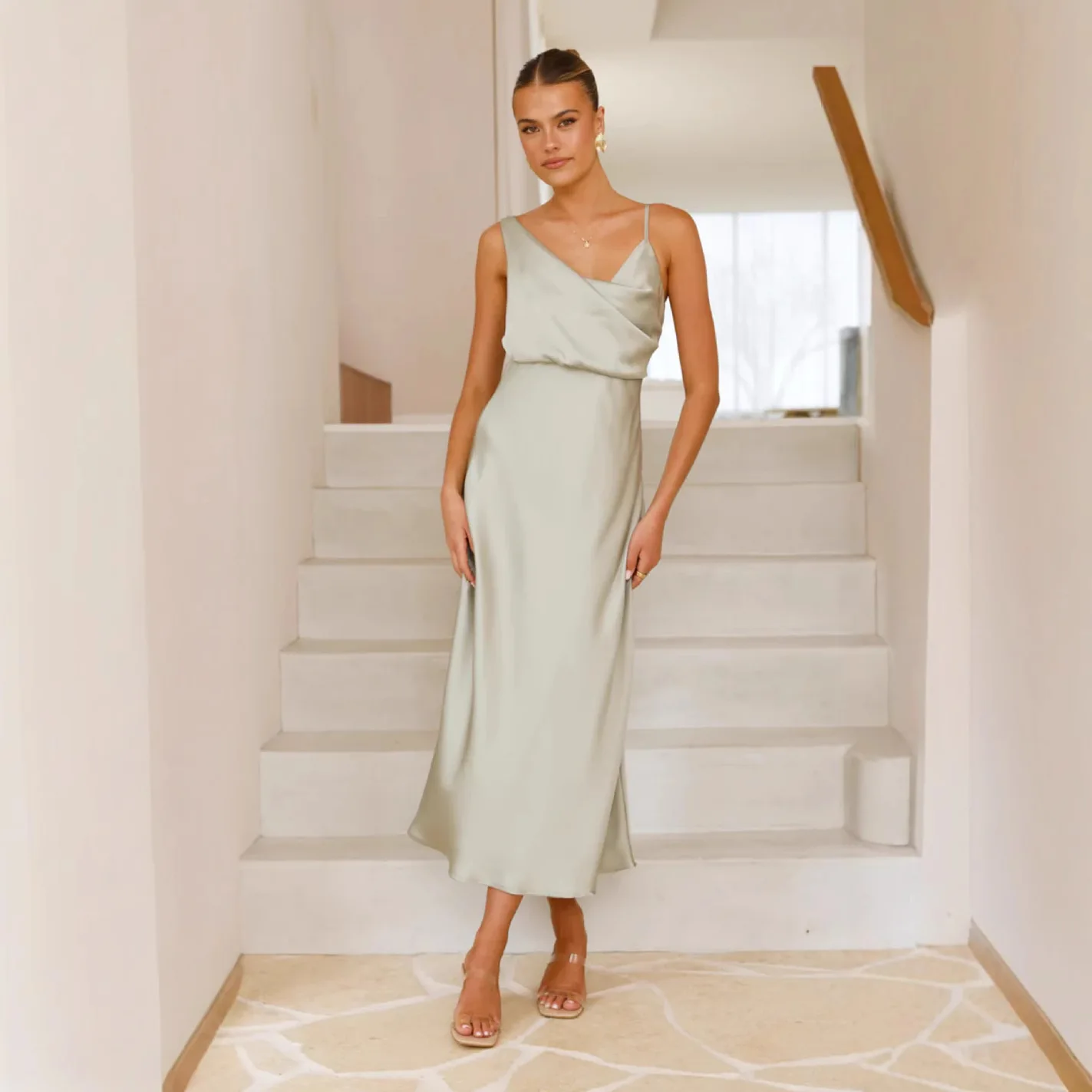 2025 Sommer Neues Damen-Slip-Sexy-Kleid aus einfarbigem Satin – 68762