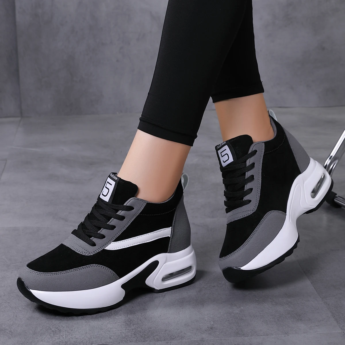 

Women Air Cushioned Height Increase Sneakers Thick Bottom Elevator Sport Shoes Leather Waterproof Daily Casul Shoes Dropshipping