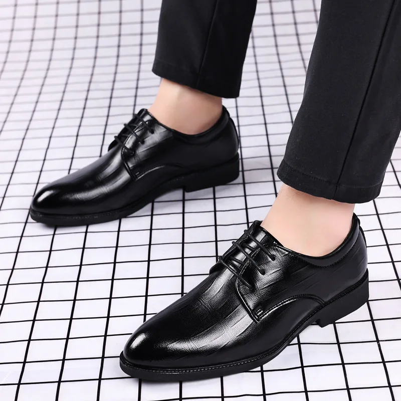 Men Genuine Leather Soft Sole Business Casual Shoes Low Top Non Slip and Shockproof Youth Conference Wedding Shoes