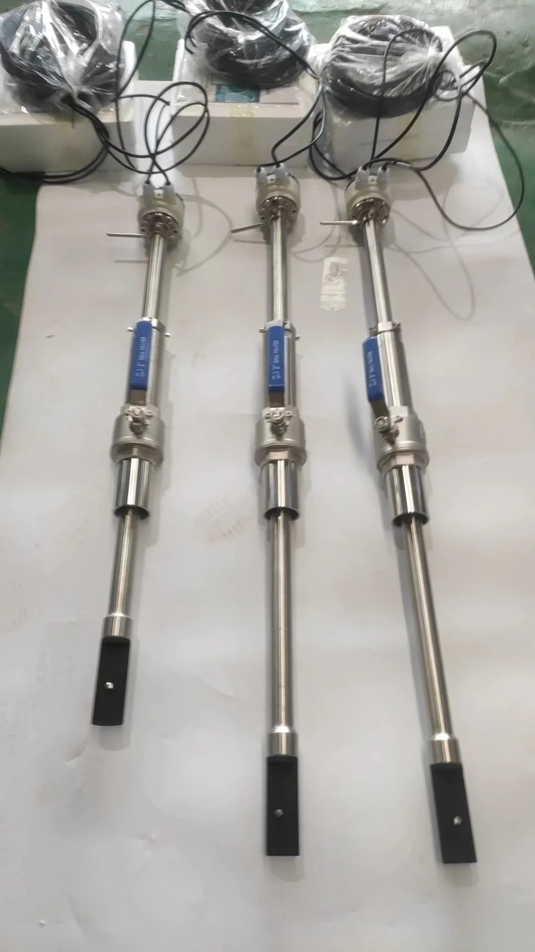 Medidor de flujo electromagnético de inserción de tubería variable