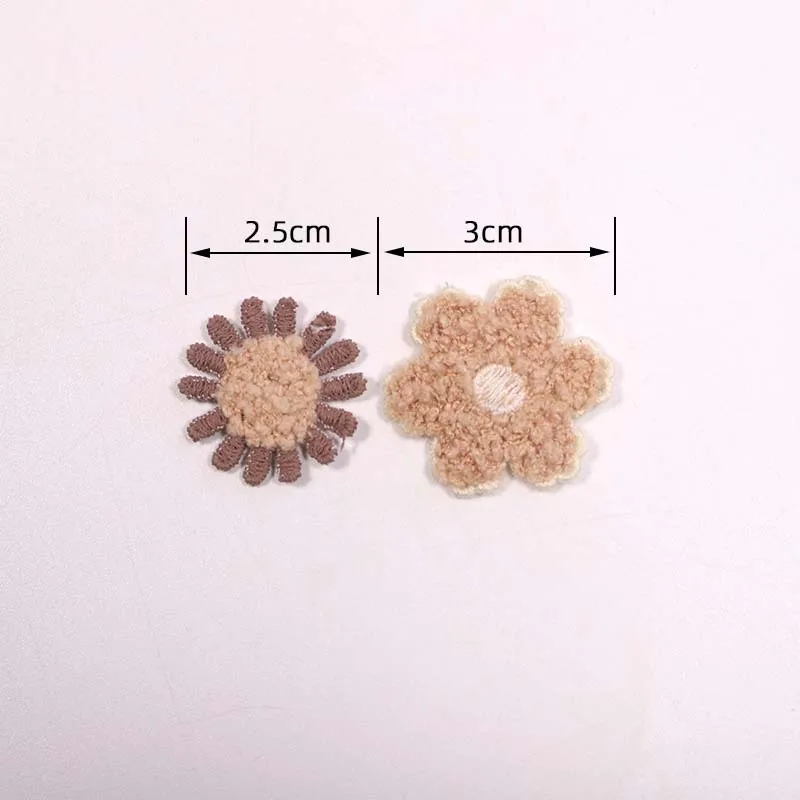 20PCS Fashion Wool Daisies Flower Embroidery Patch Appliques Sewing Badge Plush Sunflower Stickers For Clothes Dress Headwear