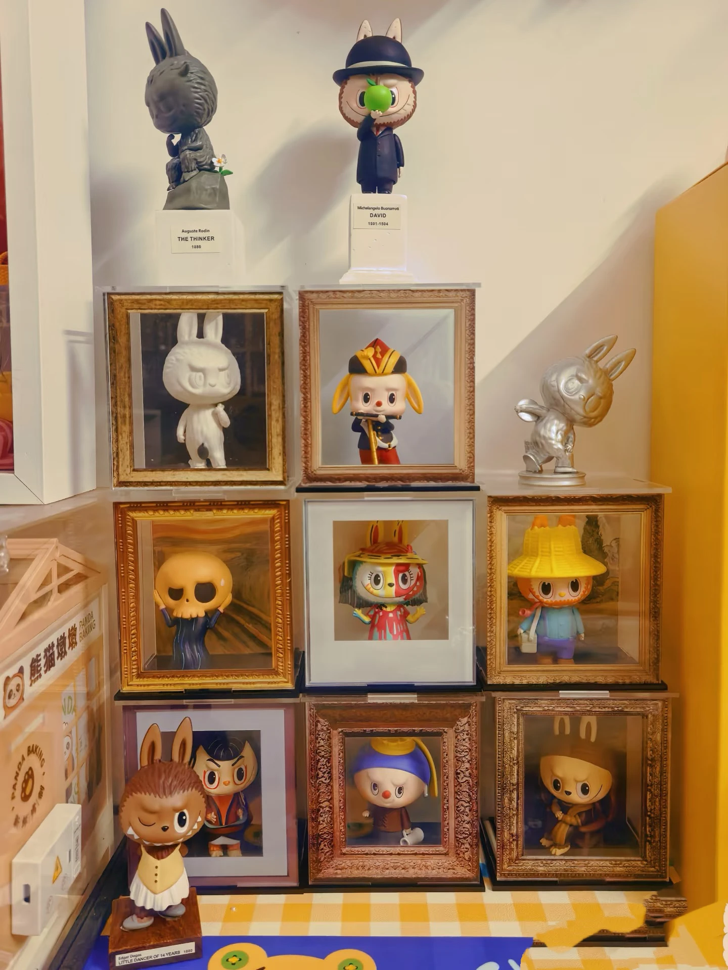 

Pop Mart Labubu Spirit Art Series Blind Box Guess Bag Mystery Box Toys Doll Cute Anime Figure Desktop Ornaments Gift Collection