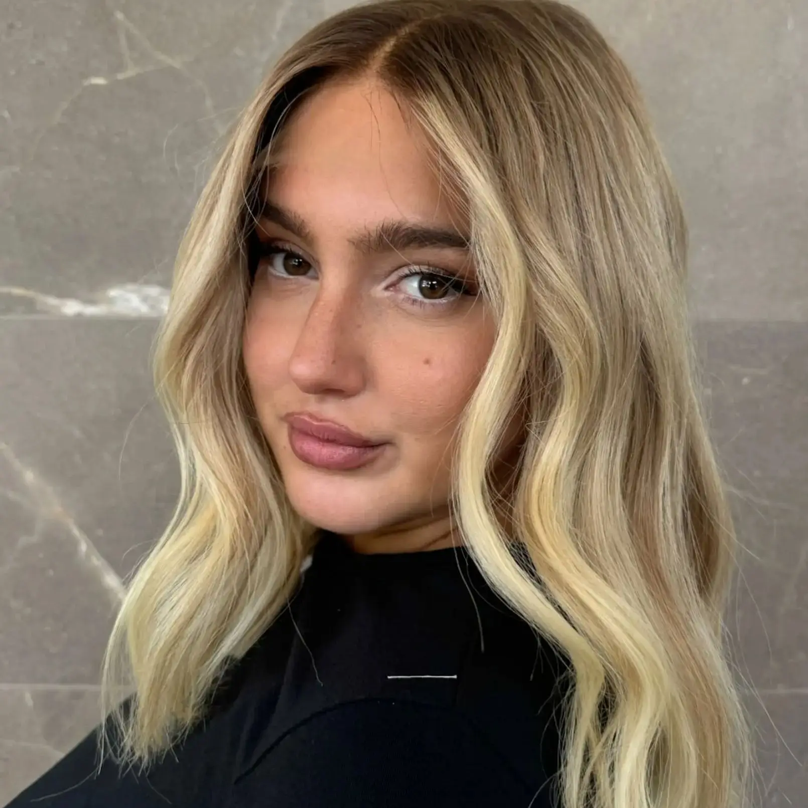 

16 Inches Ombre Light Blonde Natural Deep Wave Synthetic Lace Top Wigs Realistic Look Natural Hairline Heat Resistant Fiber Wigs