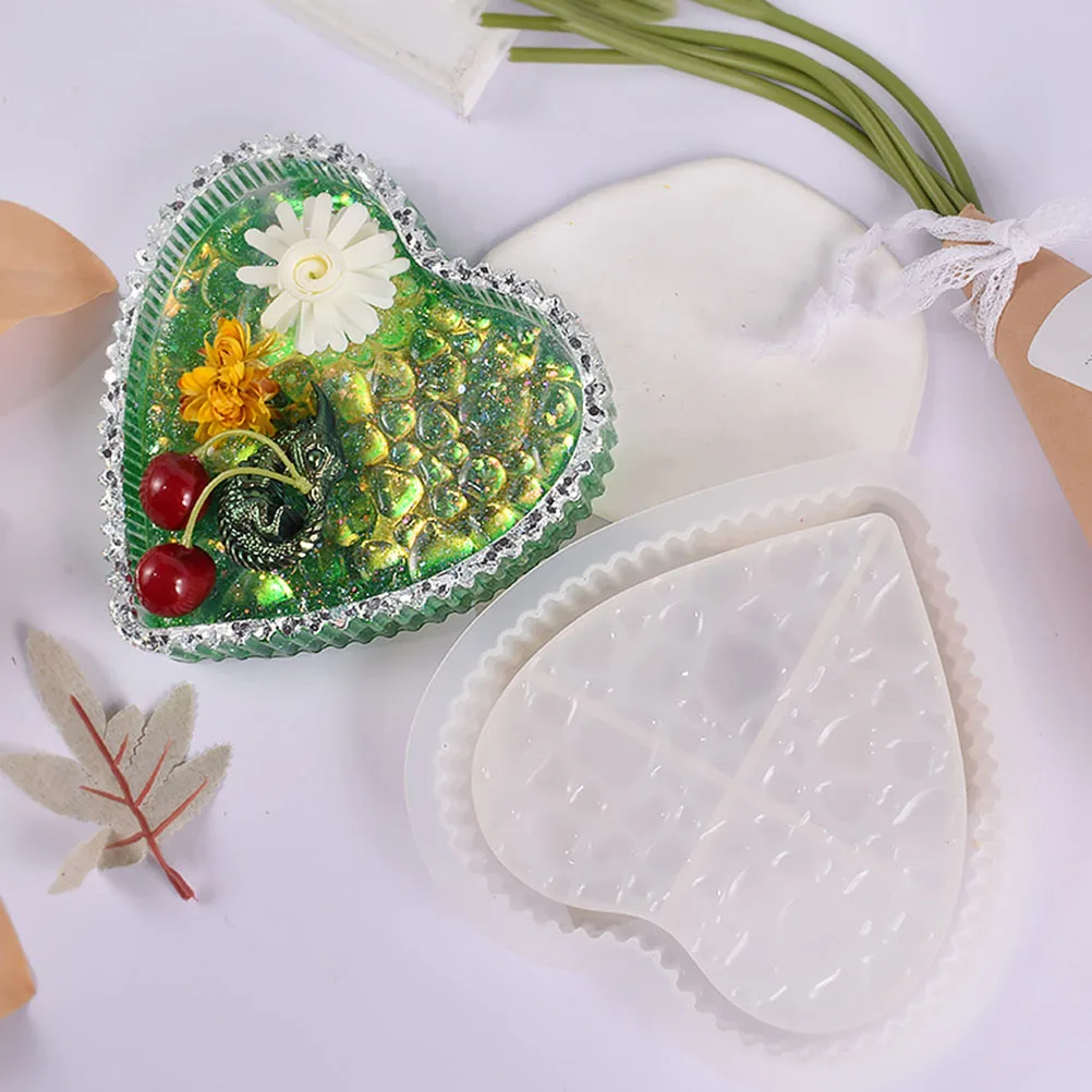 

Heart-shaped Tray Mold Key Pancake Fondant Cookie Baking Moulds Jewelry Dish Multifunction