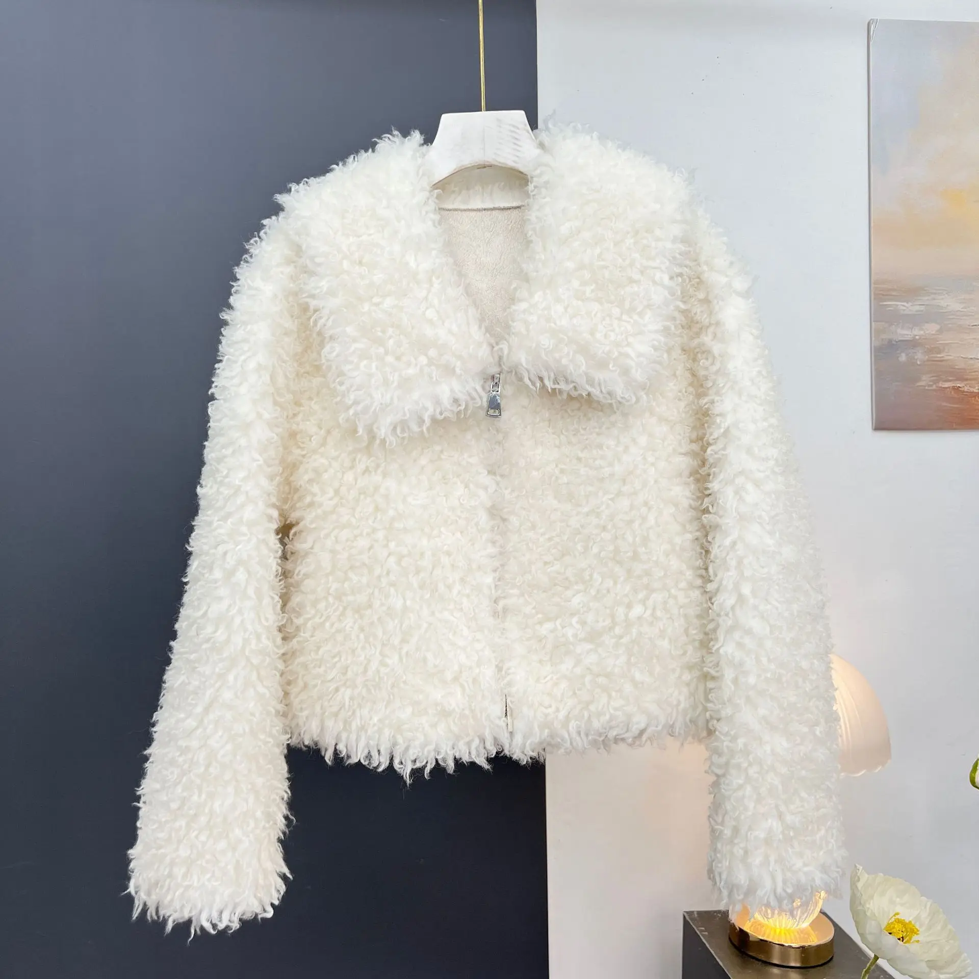 2024 autumn and winter clothing new Haining fur coat lamb wool sheep curly wool women's short sheep shearing wool Korean