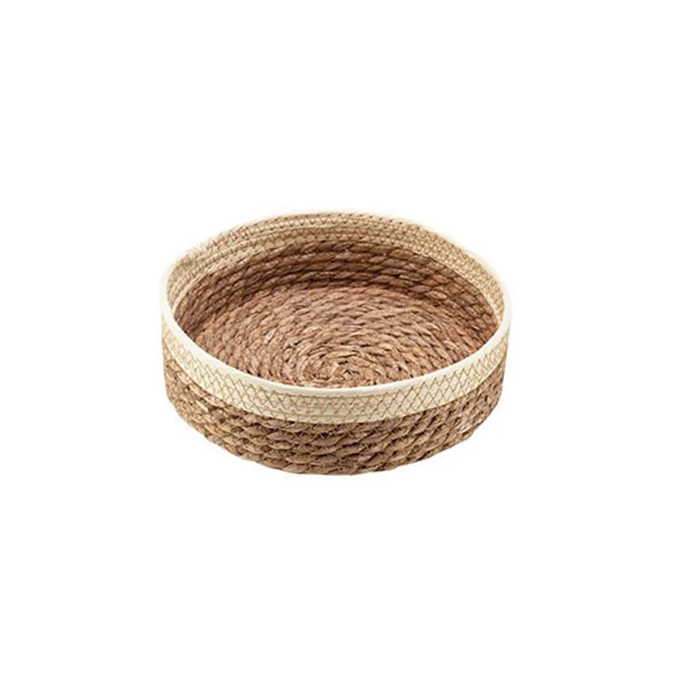 Decorative Storage Natural Straw Basket Storage Basket Diameter 26cm, Height 8cm Handcrafted Design Space-Saving Shape