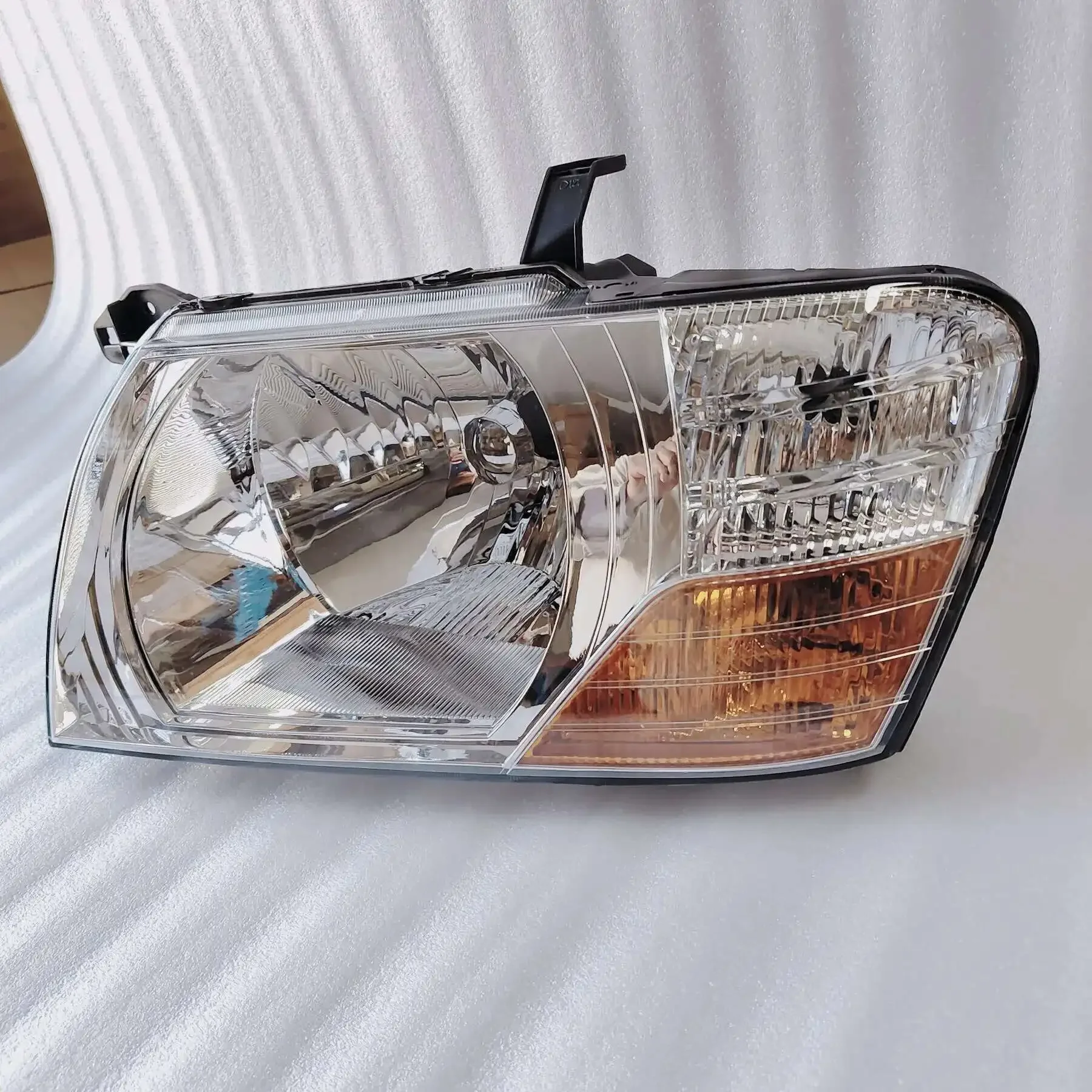 

Car Headlights For Mitsubishi Pajero V7# 1999-06 Montero Automobile Headlamp 2141159 MBPAJ03000 MBPAJ03002 MN133751