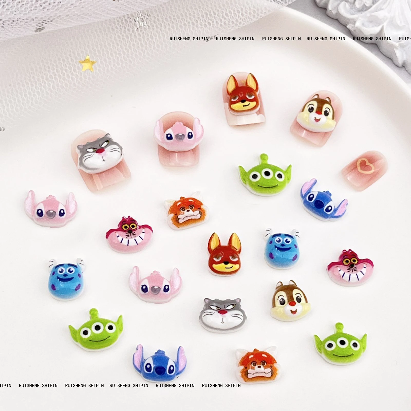 50Pcs Mini Cartoon Animal Cute Nail Charms 3D Resin Big Eared Monster Fox Rabbit DIY Scrapbook Nail Phone Case Crafts Deco Parts