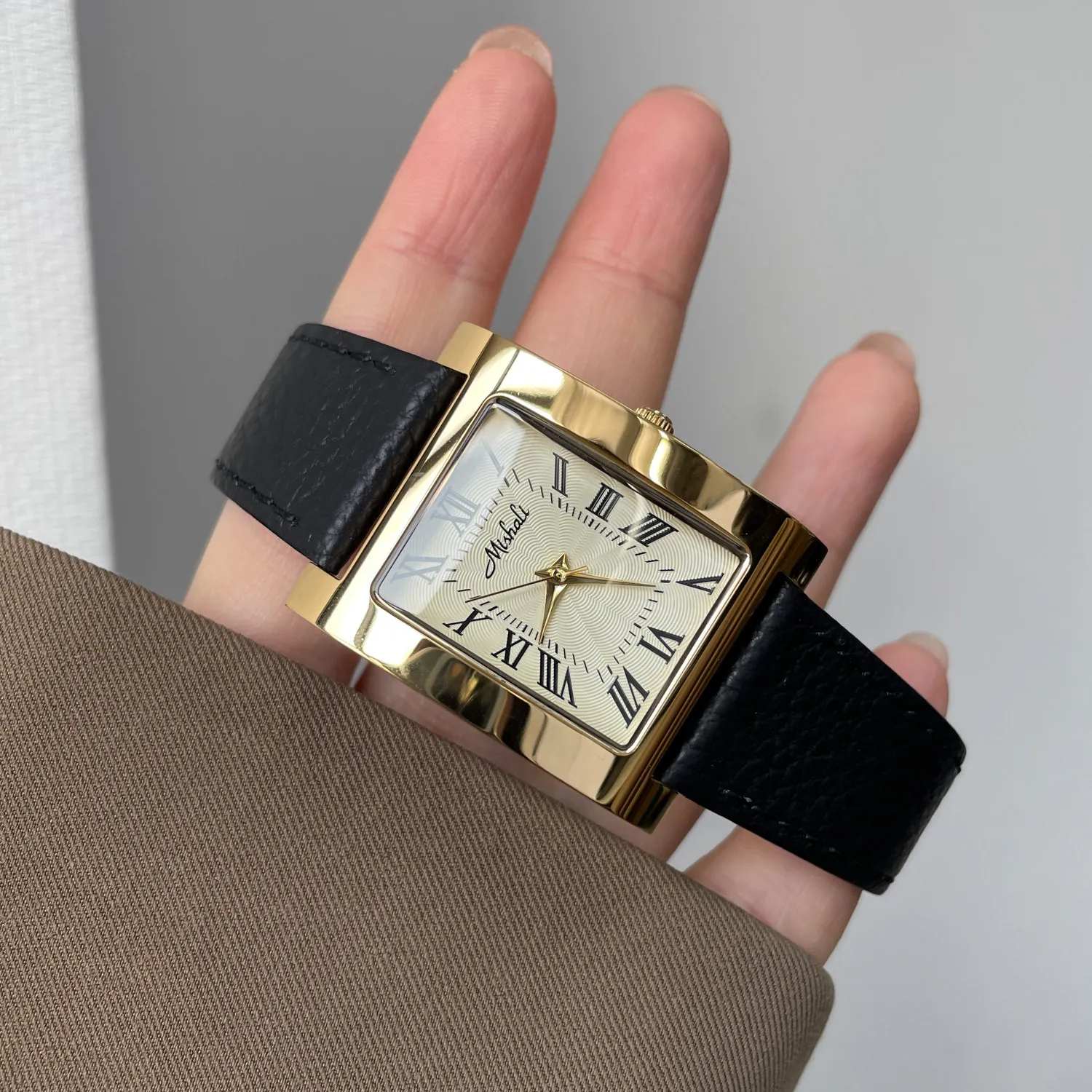 Retro Brand Authentic Women'S Watch2026 New Design HighEnd And Artistic Exquisite Ladies' Wristwatch, A Creative Gift For Women.