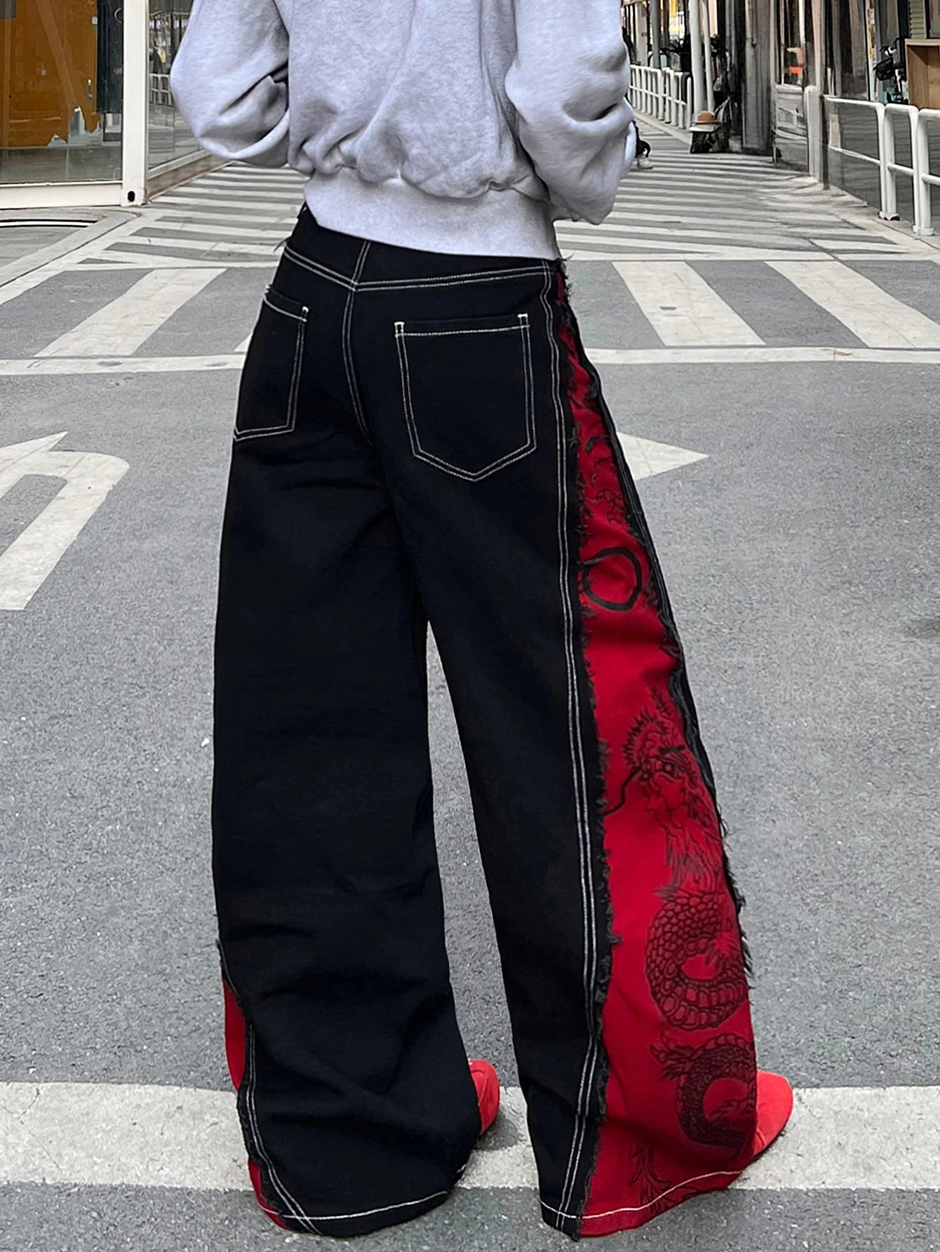 European And American Style Wide-Leg Denim Pants With Auspicious Dragon Print On The Side And Contrasting Color Raw-Edge Denim