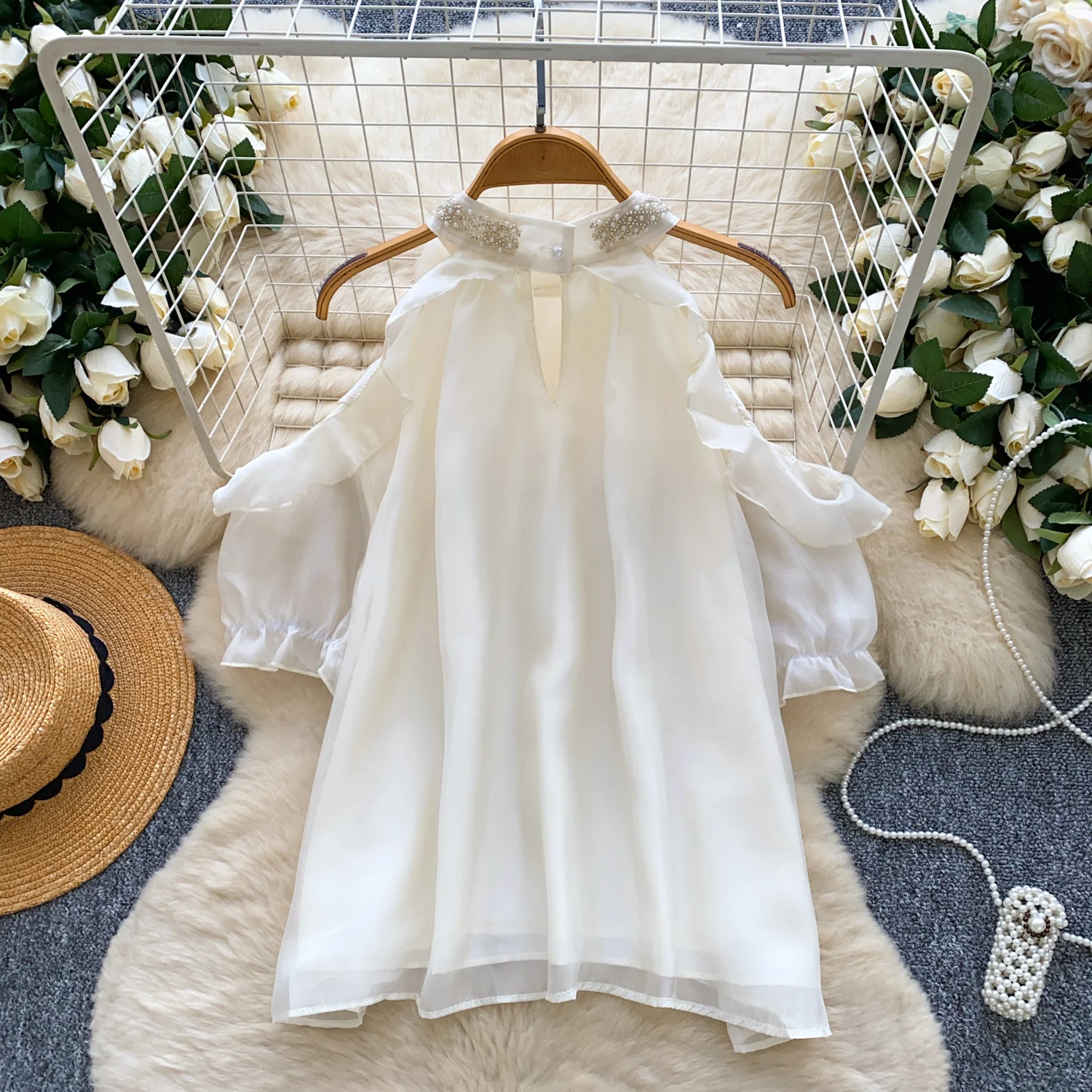 เสื้อวินเทจปิดไหล่หลวมแขนสั้นสลิมแฟชั่นผู้หญิงฮอตสวีทเสื้อผู้หญิงเสื้อผ้า